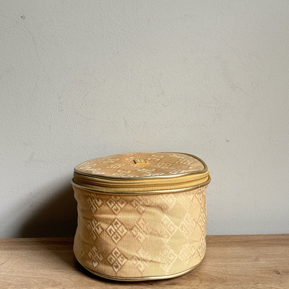 Chic Gold Quilted Cosmetic Case